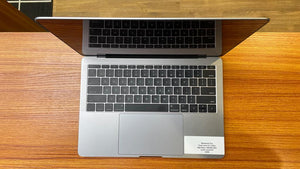 Apple Macbook Pro - 2017