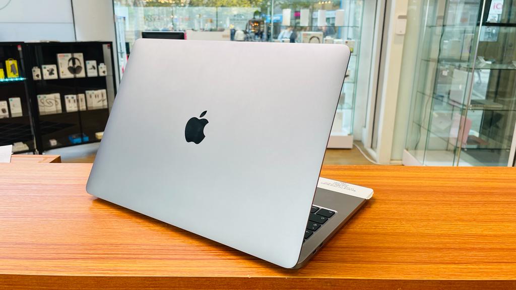 Apple Macbook Pro - 2020