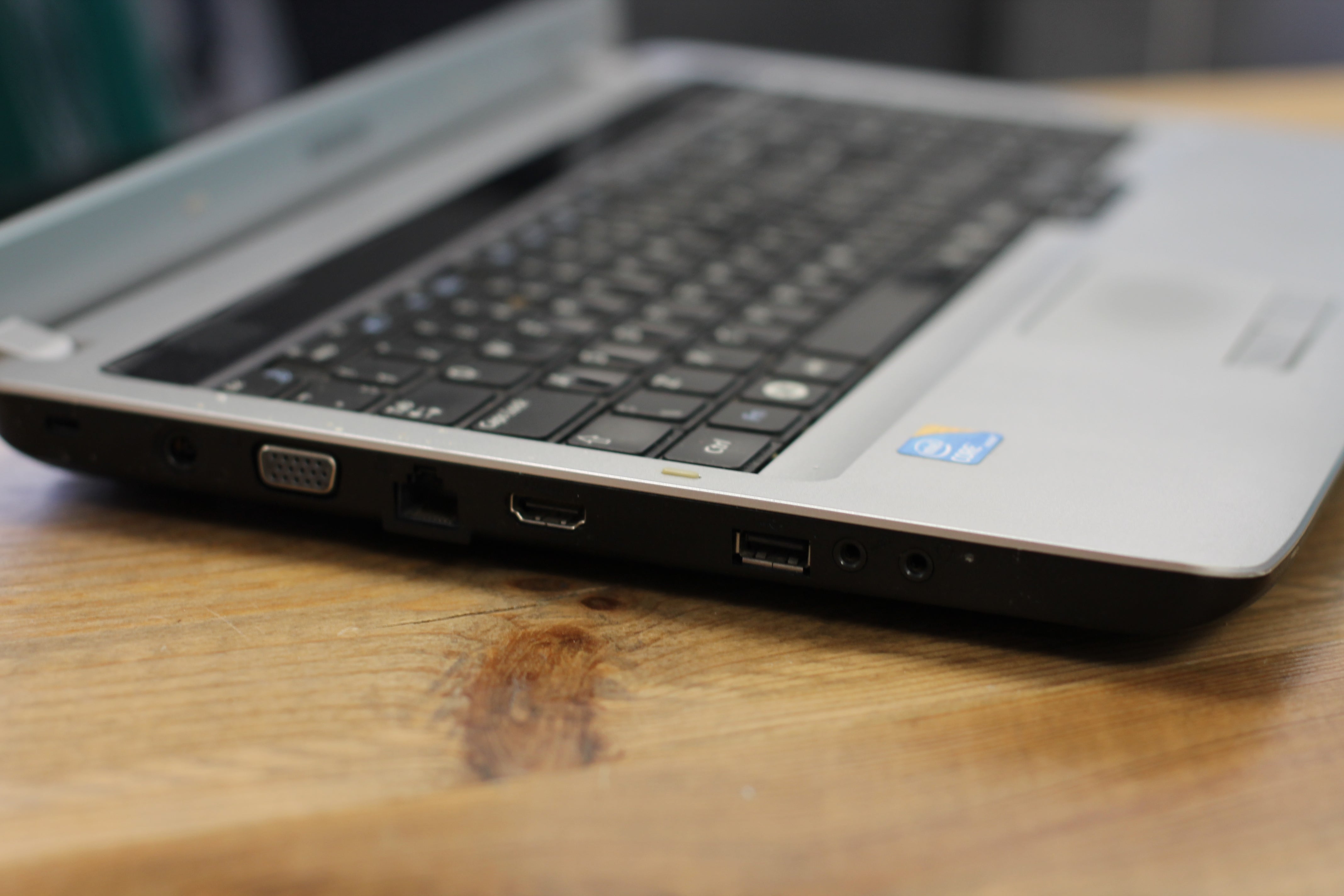 Samsung Notebook NP - R530B