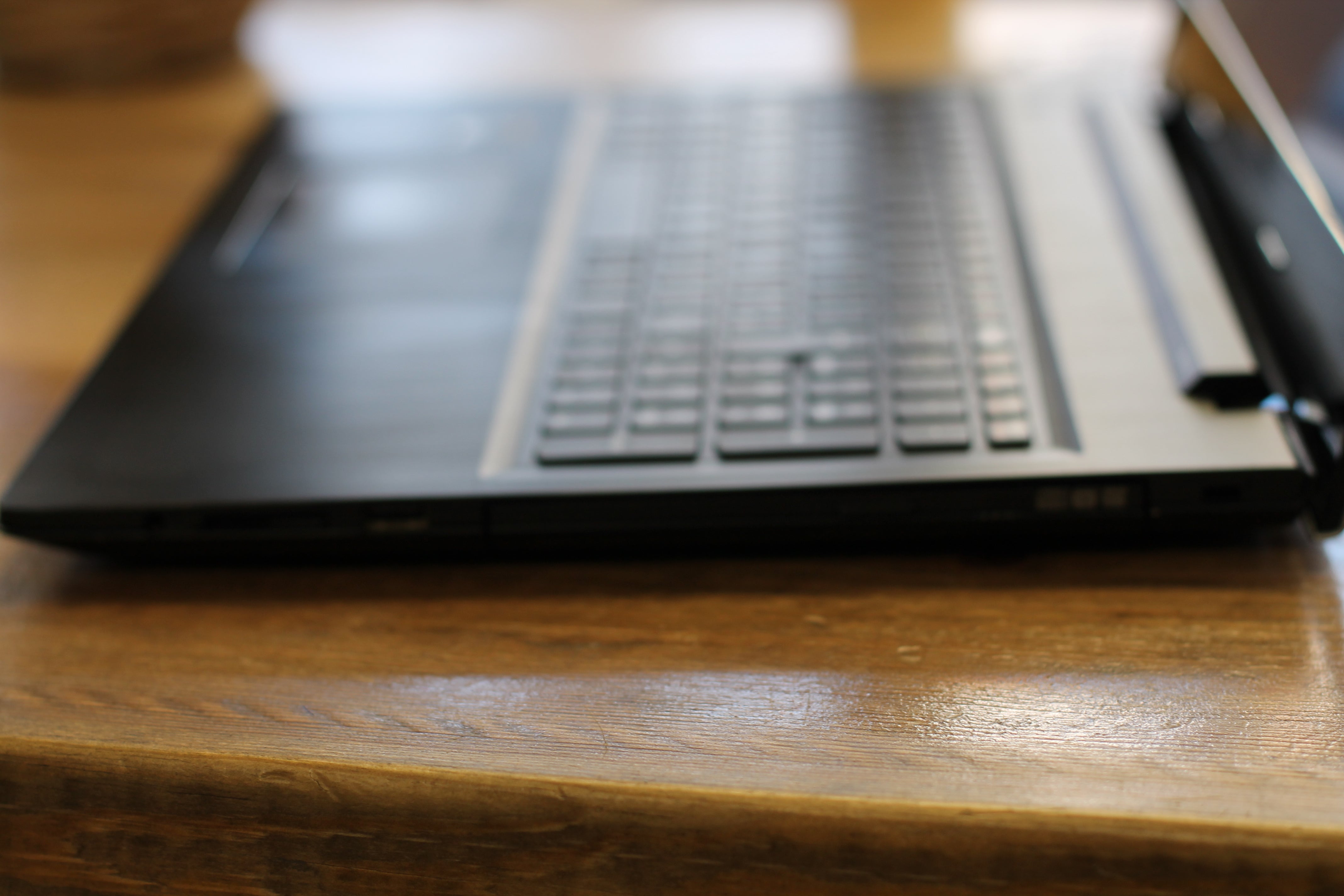Lenovo 80 E5