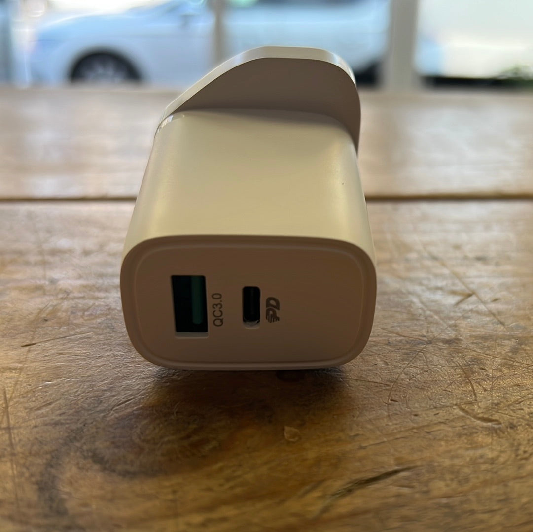 JOYROOM L-QP205 Dual Port Fast Charger
